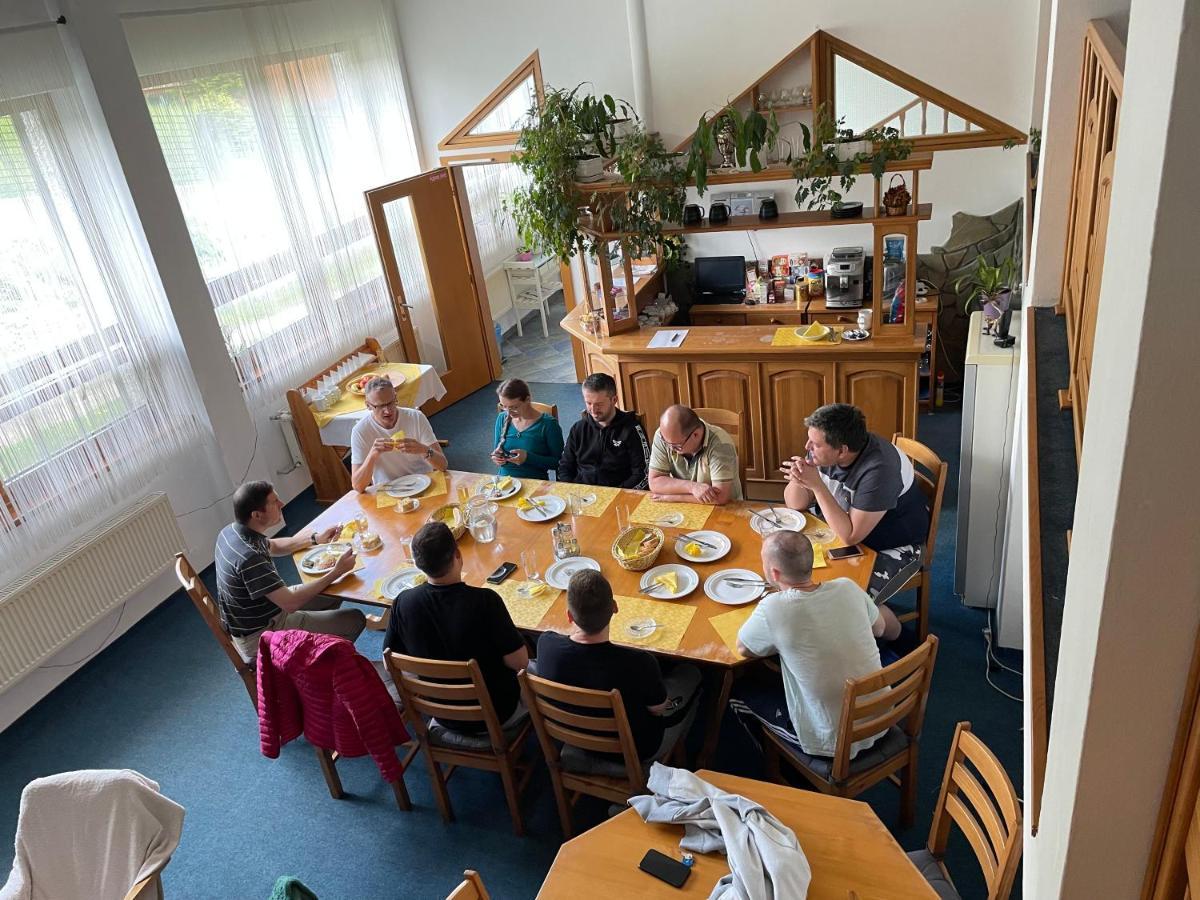 Hotel Brainy Krasno nad Kysucou ภายนอก รูปภาพ